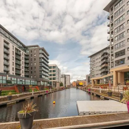 Apartment Dock - Perfect For Couples - Amazing Views - Pass The Keys Leeds (West Yorkshire)