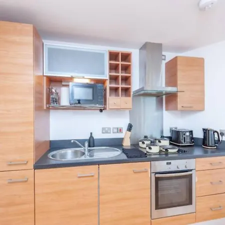 Apartment Pass The Keys Panoramic Serenity - Summer Bliss - Dock Leeds (West Yorkshire)